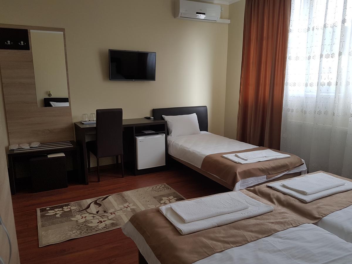 Hotel New Baia Mare Extérieur photo